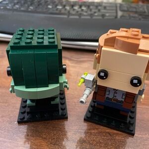 Block Figure Set with Green and Brown Characters